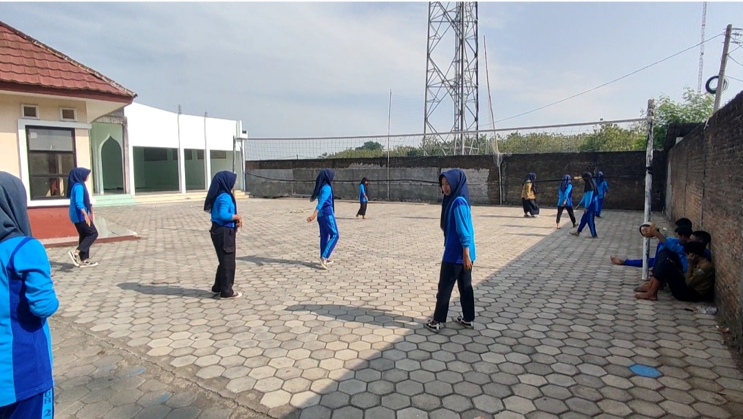 LAPANGAN BOLA VOLI
